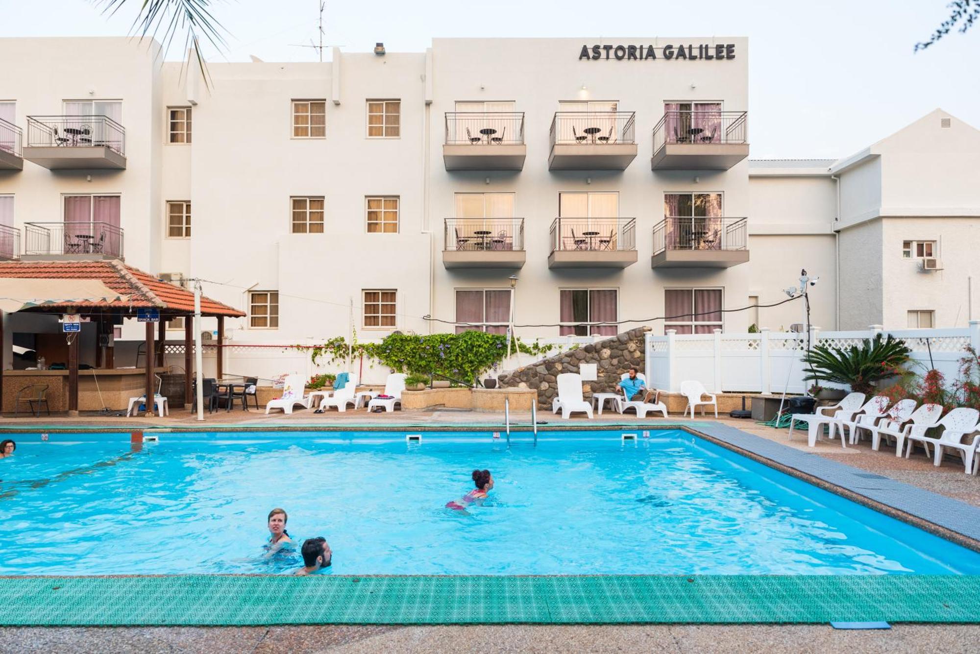 Astoria Galilee Hotel Тиберия Екстериор снимка