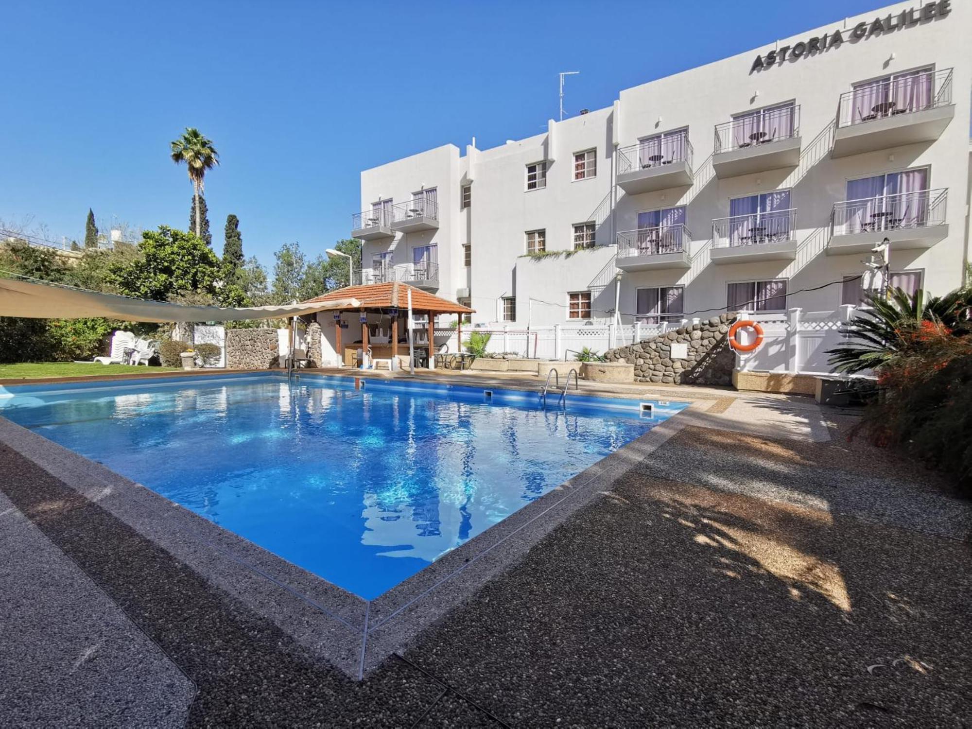 Astoria Galilee Hotel Тиберия Екстериор снимка