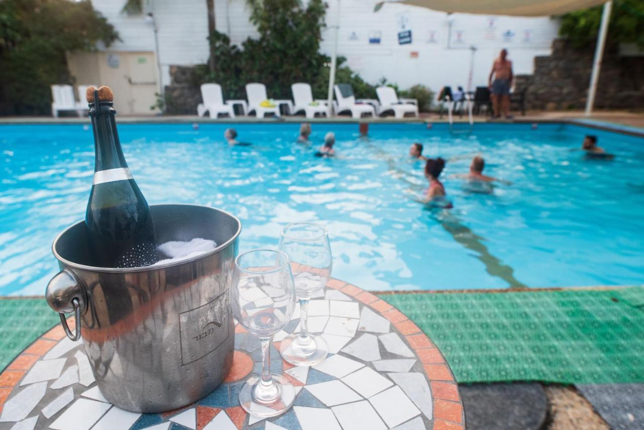 Astoria Galilee Hotel Тиберия Екстериор снимка