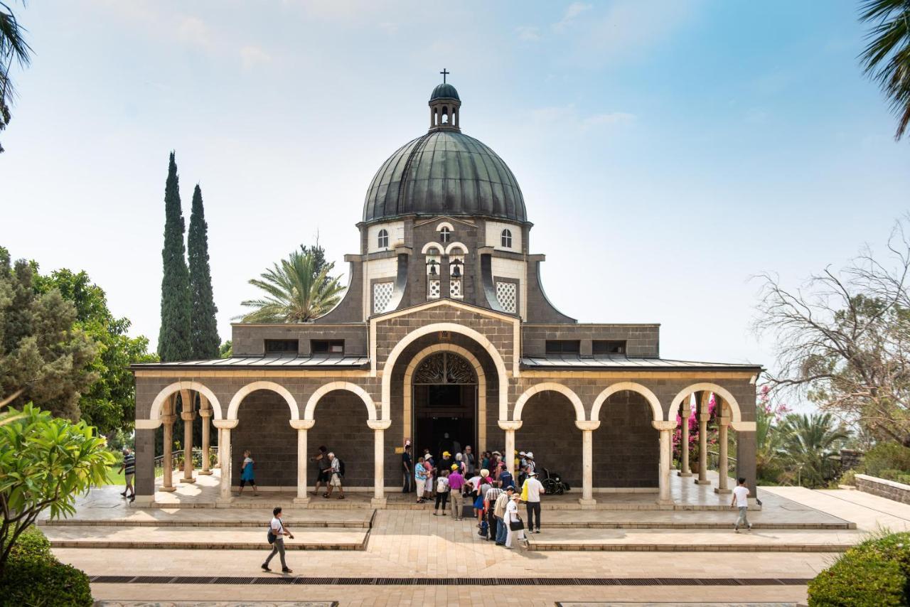 Astoria Galilee Hotel Тиберия Екстериор снимка